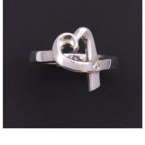 Beautiful Tiffany & Co Paloma picasso Diamond sterling silver heart ring